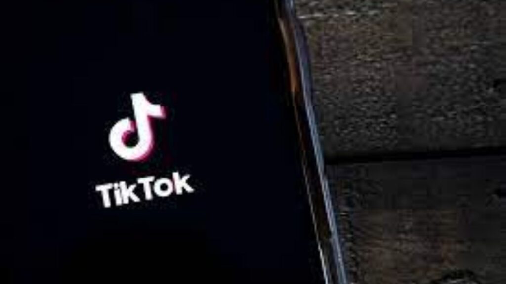 Who is pastor Andrew Min, husband of TikTok star Sarah Kim aka Hoemgirl, bio, age, height, education, job and Instagram